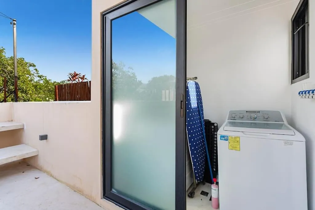 Βίλα Stunning 4Br - Rooftop Pool, 5 Mins To Beach Τουλούμ