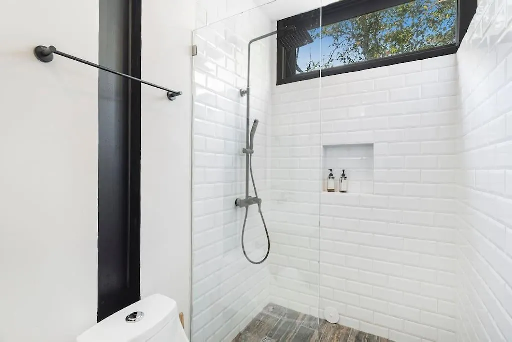 Βίλα Stunning 4Br - Rooftop Pool, 5 Mins To Beach Τουλούμ